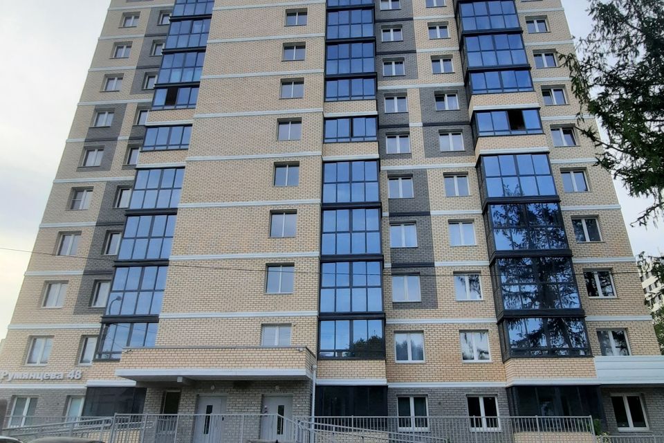 Продаётся 1-комнатная квартира, 42 м²