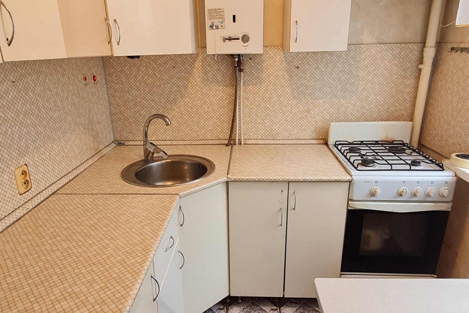 Продаётся 3-комнатная квартира, 56.1 м²