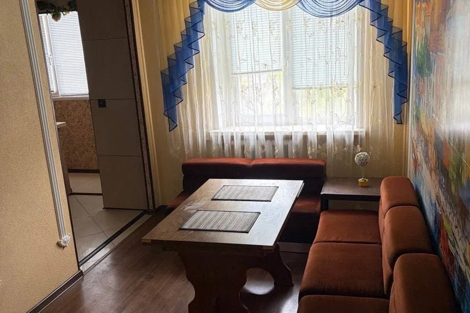 Продаётся 3-комнатная квартира, 61.6 м²