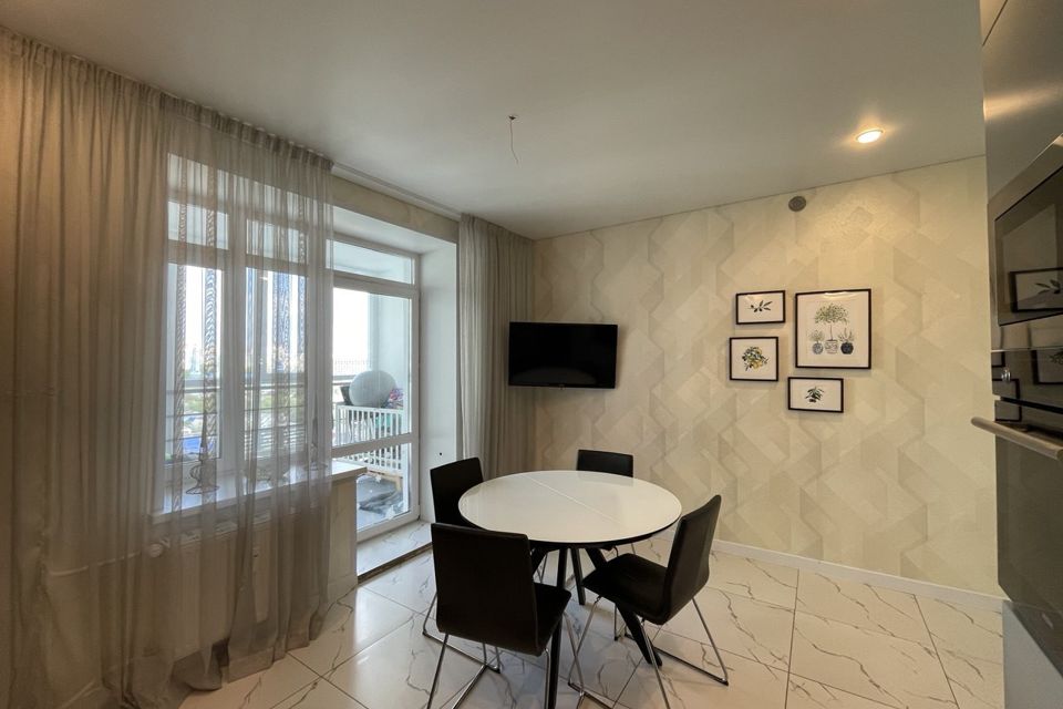 Продаётся 2-комнатная квартира, 73.3 м²