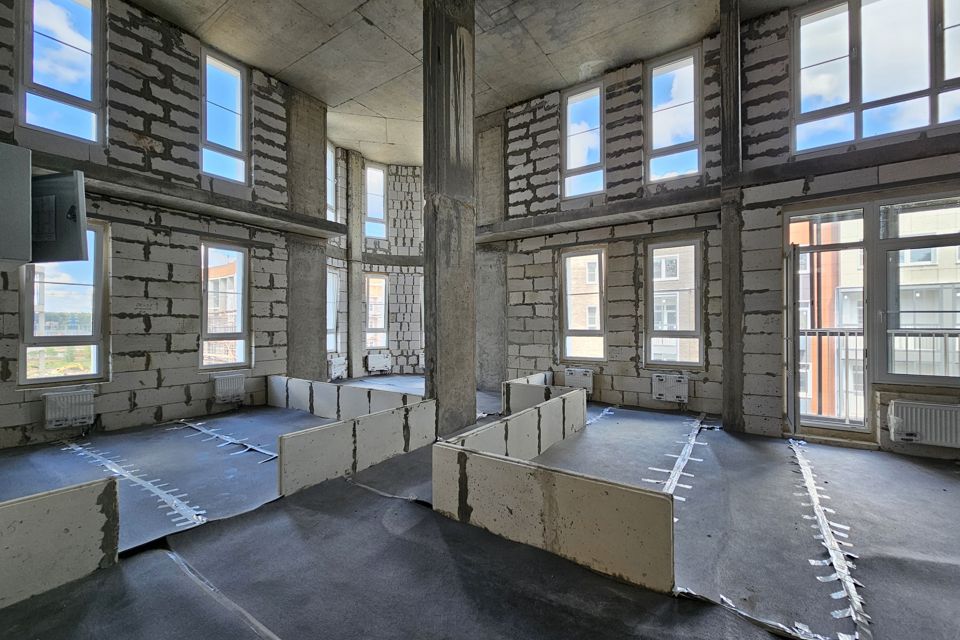 Продаётся 4-комнатная квартира, 154 м²