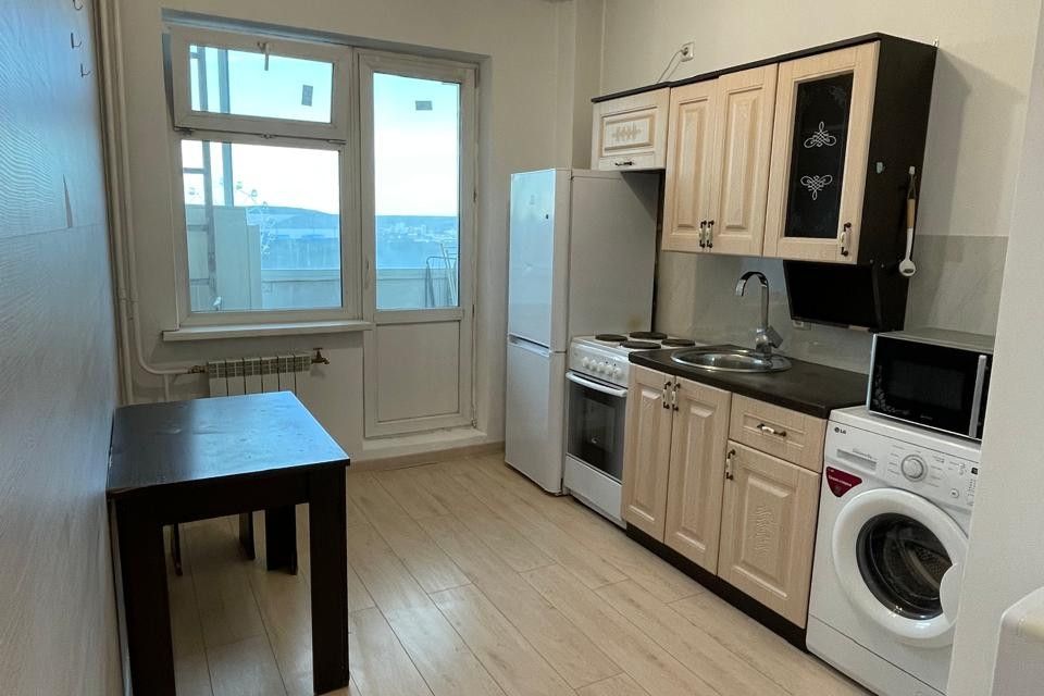 Продаётся 1-комнатная квартира, 37.1 м²