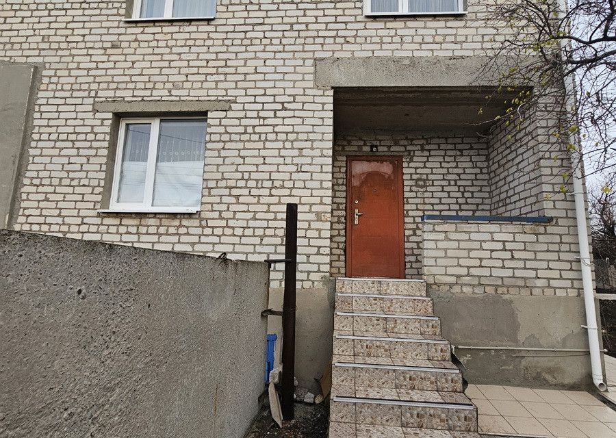 Продаётся 2-этажный дом, 165 м²