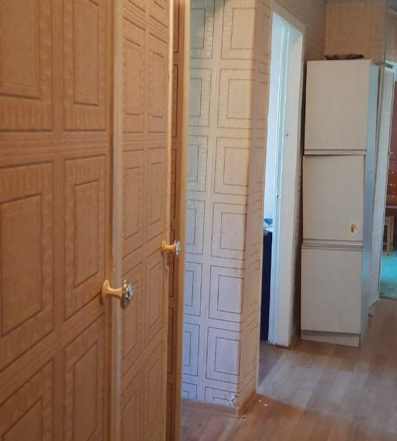 Продаётся 4-комнатная квартира, 65.7 м²