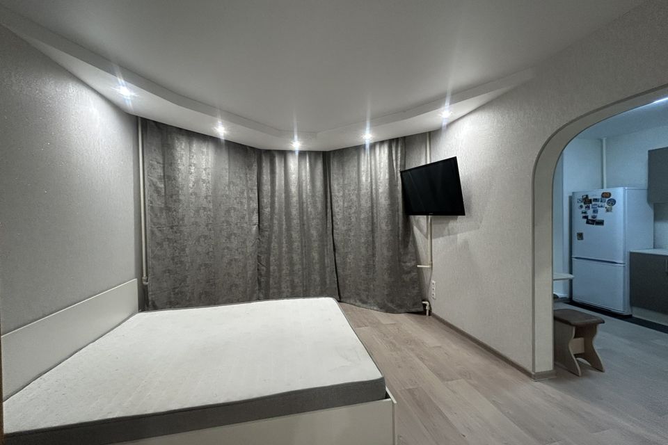Продаётся 1-комнатная квартира, 42 м²