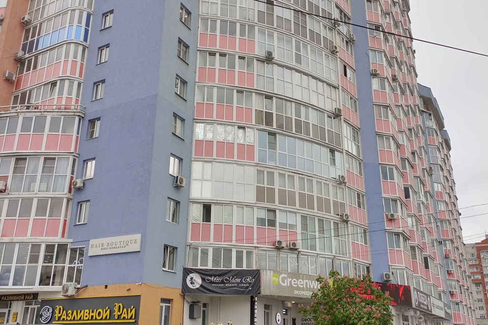 Продаётся 1-комнатная квартира, 38 м²