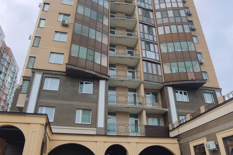 Продаётся 1-комнатная квартира, 37.4 м²