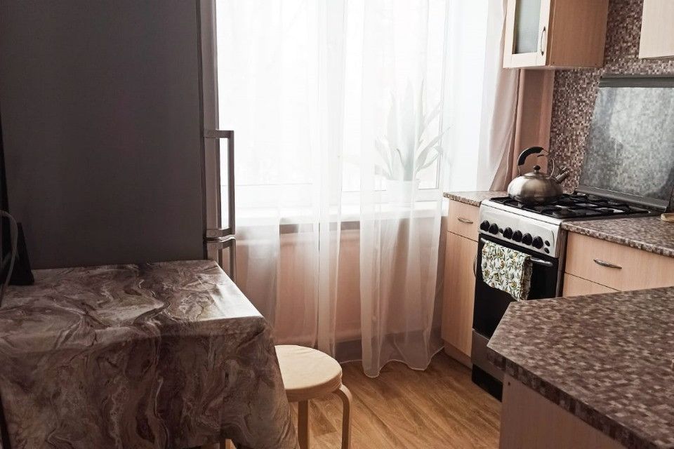 Продаётся 2-комнатная квартира, 42.4 м²