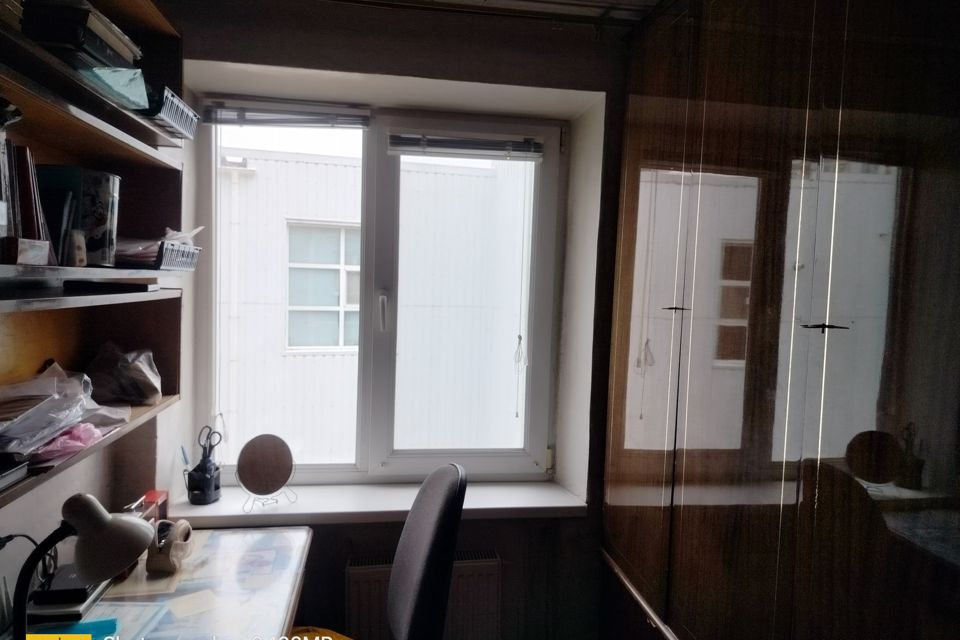 Продаётся 3-комнатная квартира, 42.1 м²