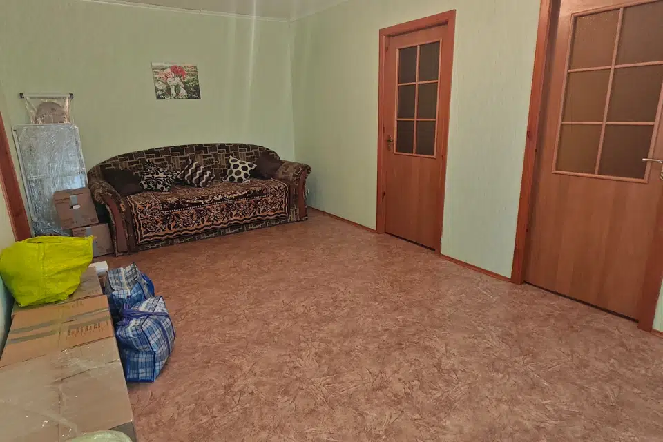 Продаётся 4-комнатная квартира, 61.2 м²
