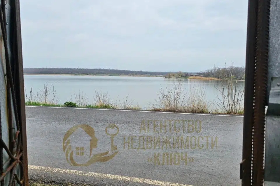 Продаётся участок, 10 сот., ИЖС