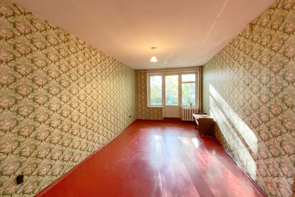 Продаётся 3-комнатная квартира, 57.8 м²
