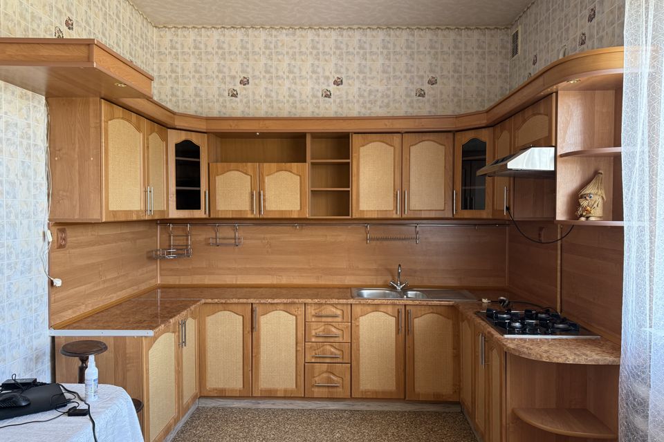 Продаётся 3-этажный дом, 271 м²