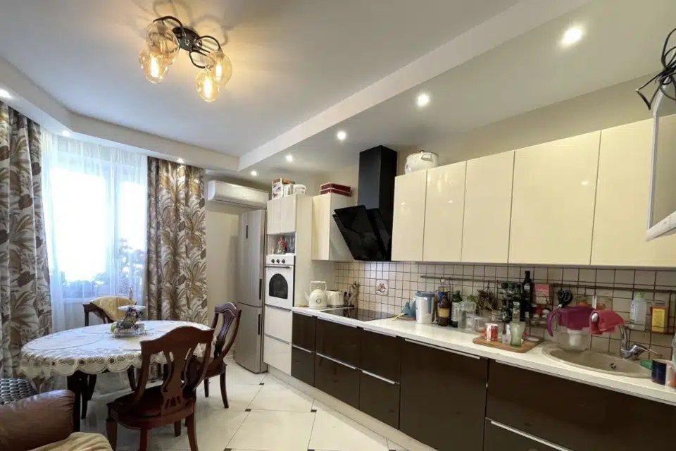 Продаётся 3-комнатная квартира, 58.2 м²