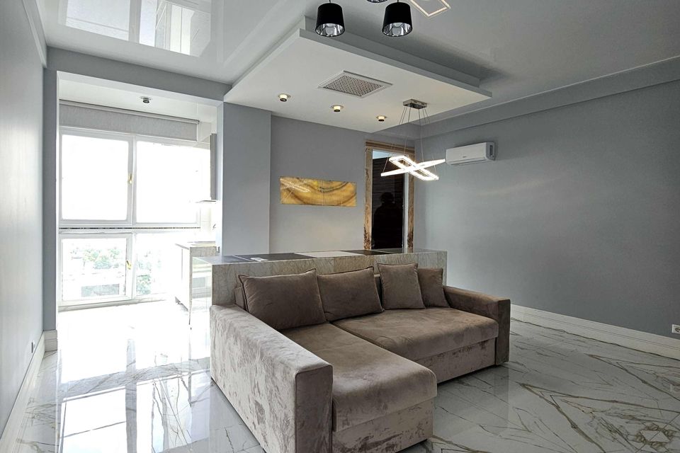 Продаётся 1-комнатная квартира, 55 м²