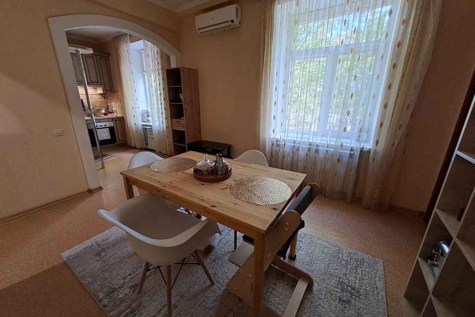 Продаётся 2-комнатная квартира, 45.5 м²