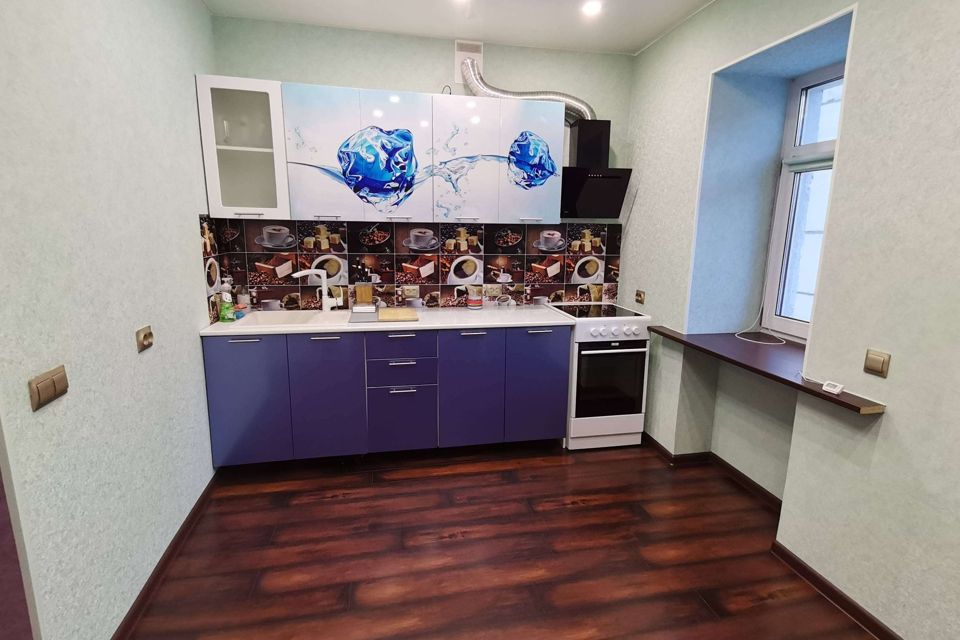 Продаётся 1-комнатная квартира, 42.2 м²