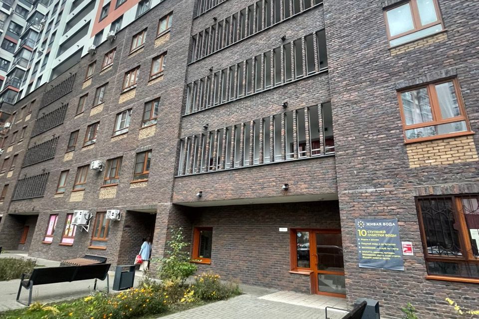 Продаётся 1-комнатная квартира, 43 м²