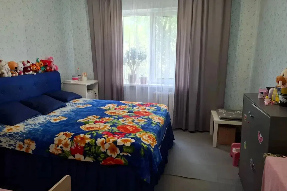 Продаётся 4-комнатная квартира, 80 м²