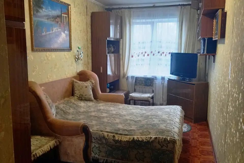 Продаётся 3-комнатная квартира, 57.3 м²