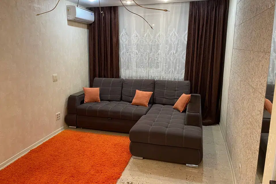 Продаётся 2-комнатная квартира, 60.5 м²