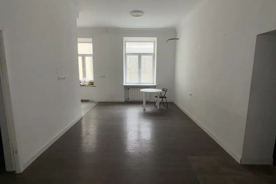 Продаётся 2-комнатная квартира, 55.7 м²