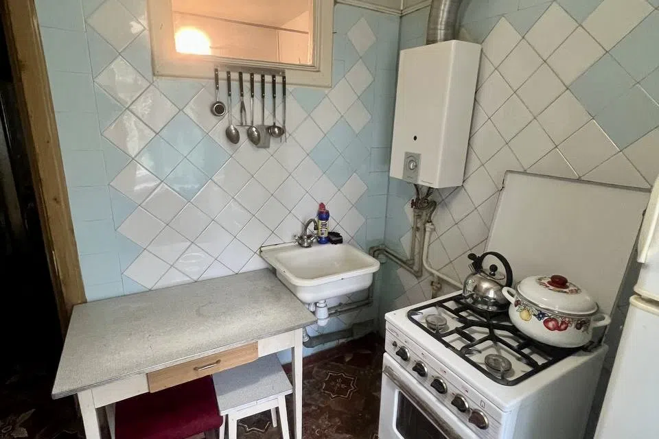 Продаётся 3-комнатная квартира, 56 м²