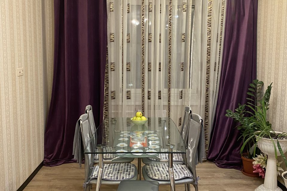 Продаётся 2-комнатная квартира, 103 м²