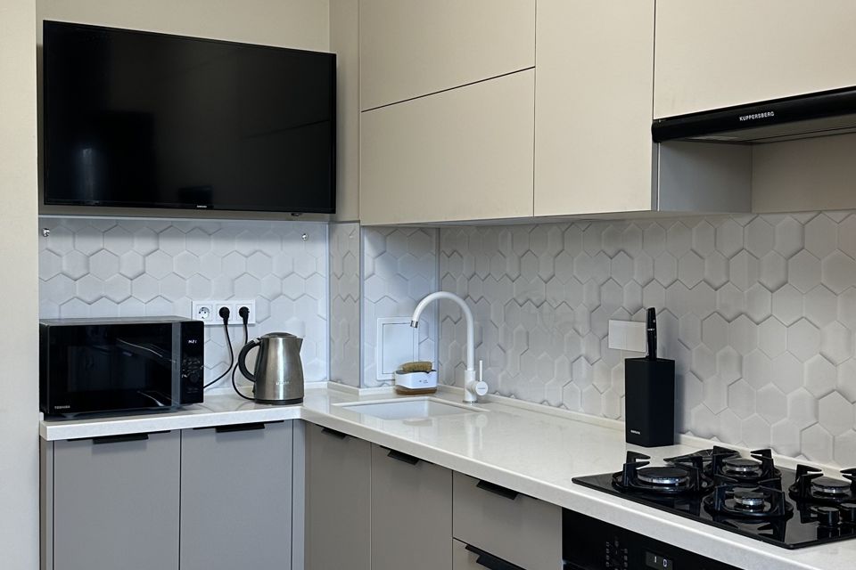 Продаётся 4-комнатная квартира, 79.6 м²