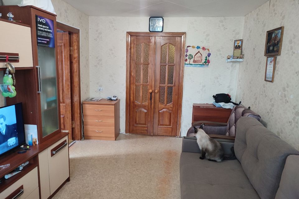 Продаётся 3-комнатная квартира, 48.2 м²