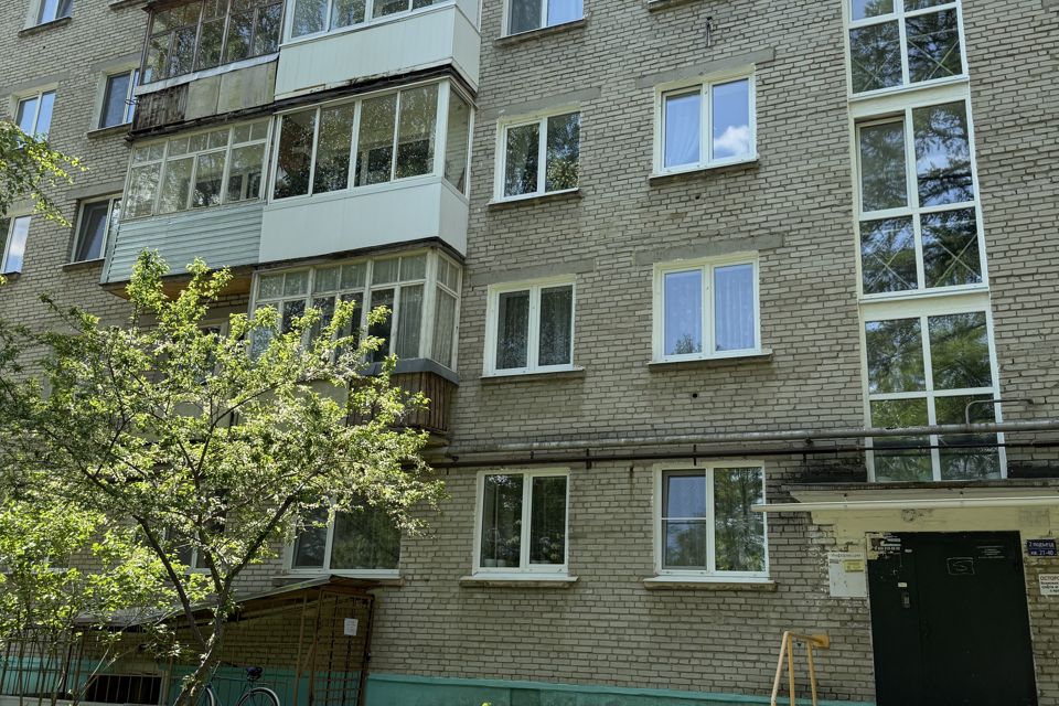 Продаётся 2-комнатная квартира, 42.5 м²