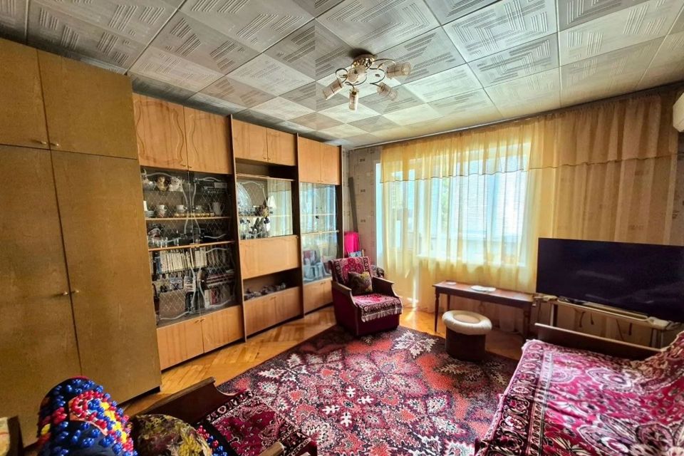 Продаётся 1-комнатная квартира, 35.6 м²