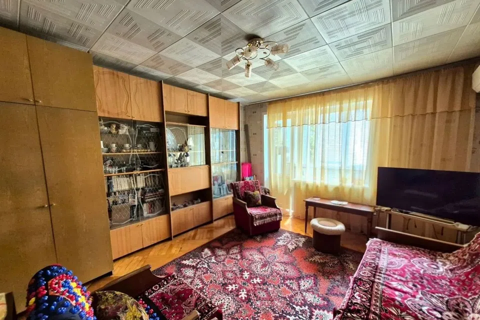 Продаётся 1-комнатная квартира, 35.6 м²