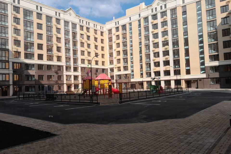 Продаётся 2-комнатная квартира, 56.2 м²