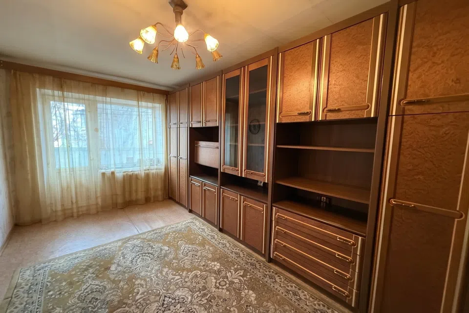 Продаётся 3-комнатная квартира, 56 м²