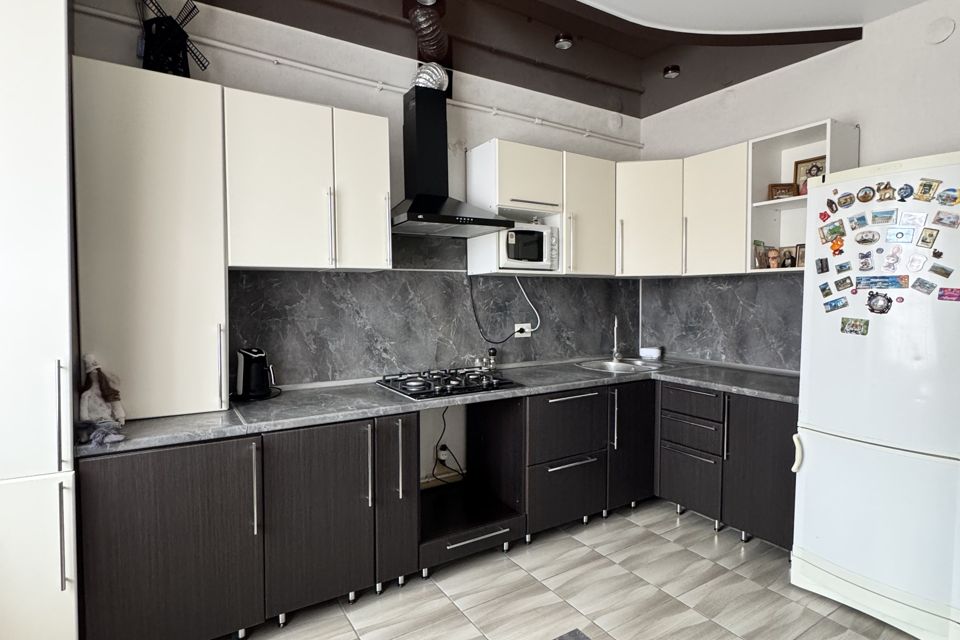 Продаётся 2-комнатная квартира, 61 м²