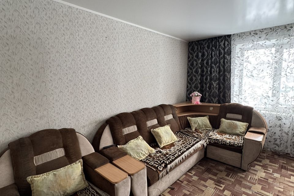 Продаётся 4-комнатная квартира, 77.6 м²