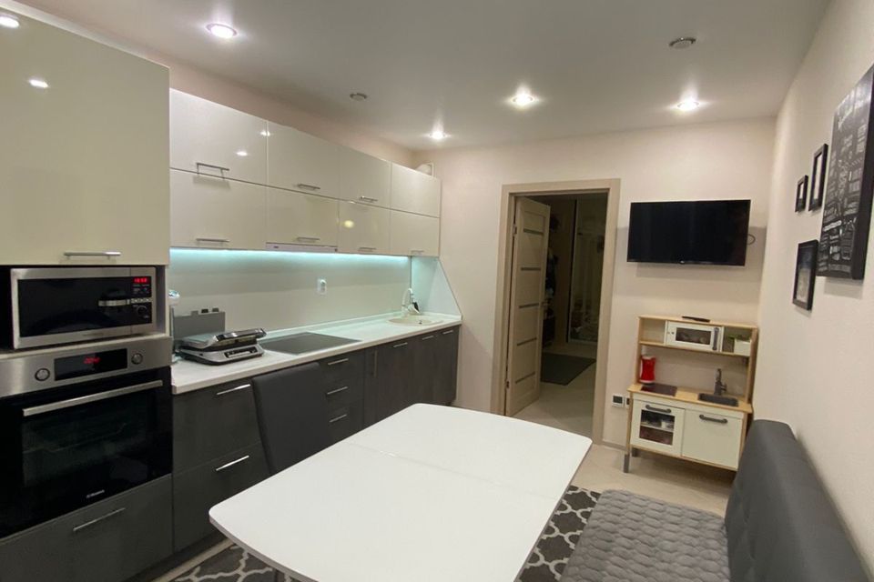 Продаётся 3-комнатная квартира, 92 м²