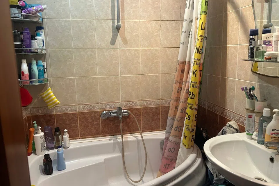 Продаётся 4-комнатная квартира, 84 м²