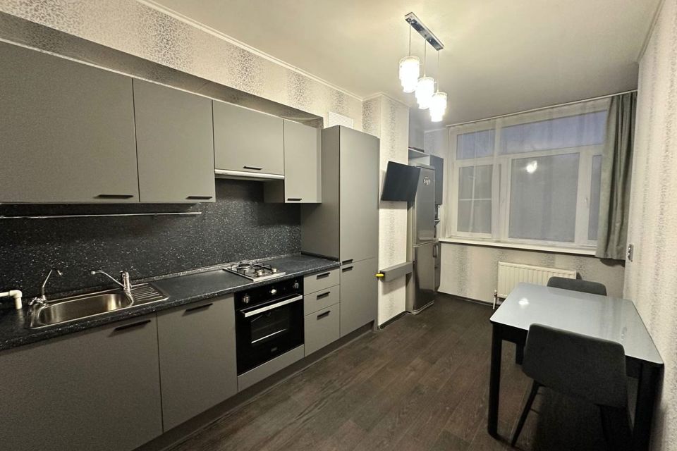 Продаётся 1-комнатная квартира, 42.8 м²