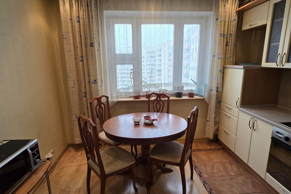 Продаётся 3-комнатная квартира, 77 м²