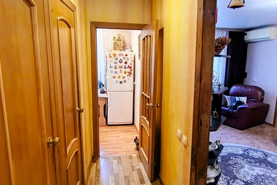 Продаётся 3-комнатная квартира, 60 м²