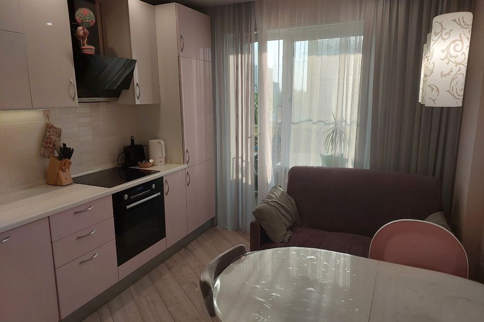 Продаётся 2-комнатная квартира, 66.2 м²