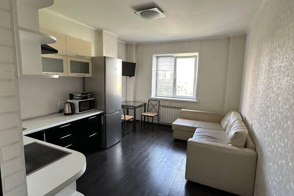 Продаётся 1-комнатная квартира, 43.8 м²