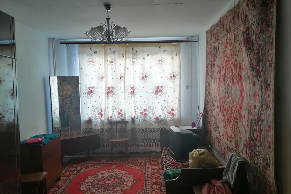 Продаётся 3-комнатная квартира, 60.5 м²