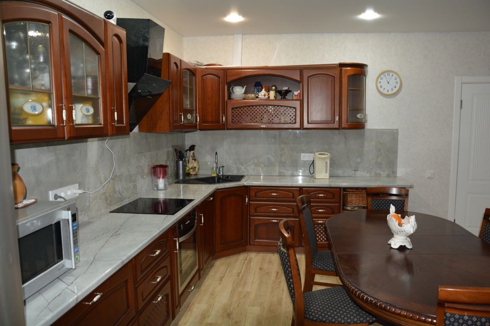 Продаётся 3-комнатная квартира, 97.9 м²