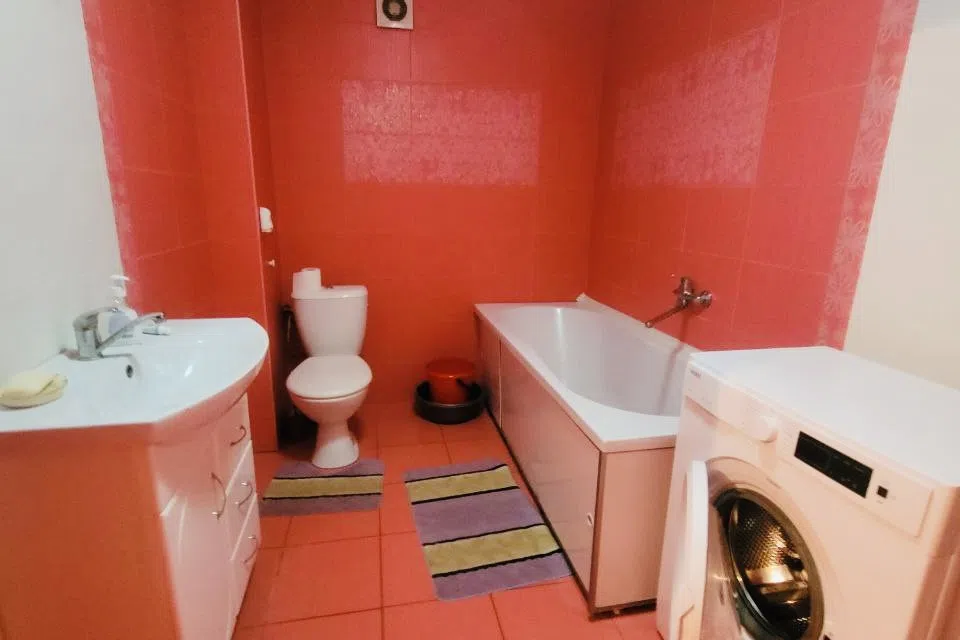 Продаётся 3-комнатная квартира, 90 м²