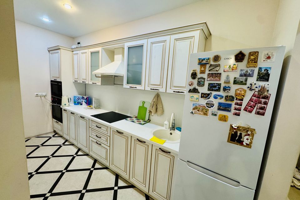 Продаётся 1-комнатная квартира, 43.8 м²