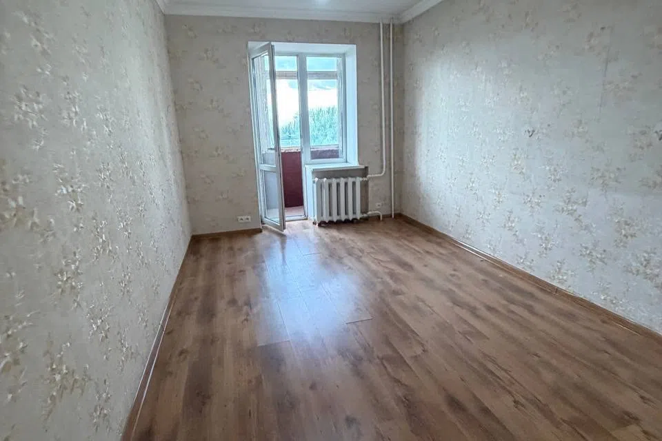 Продаётся 4-комнатная квартира, 77 м²
