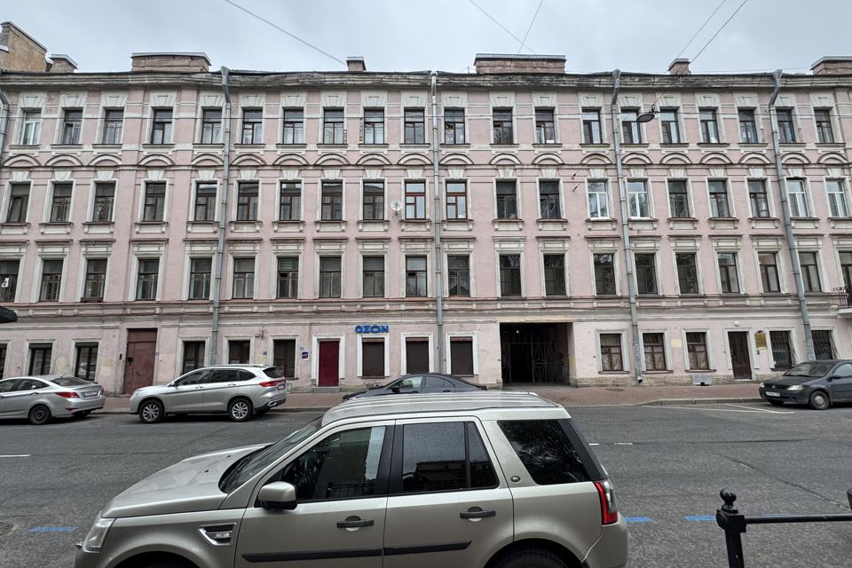 Продаётся комната в 4-комн. квартире, 12.1 м²